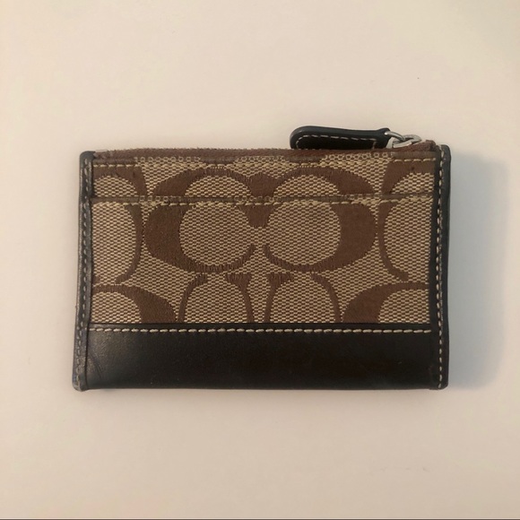 Coach Logo Card Holder Wallet with Keychain - Picture 3 of 6